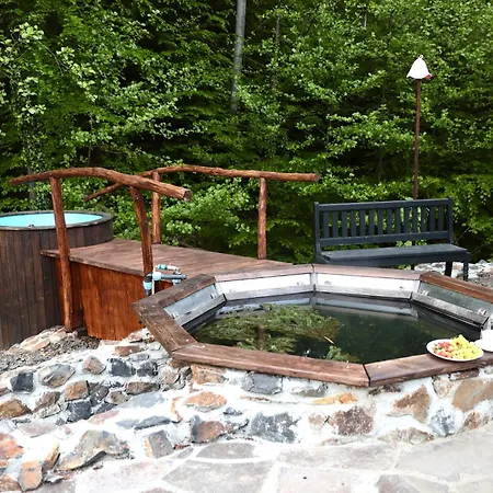 Forest Stream Holiday park *